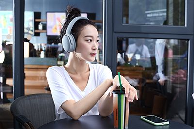 音樂(lè )耳機拍攝